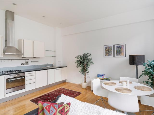 apartment for rent at apartment King Street, London WC2E