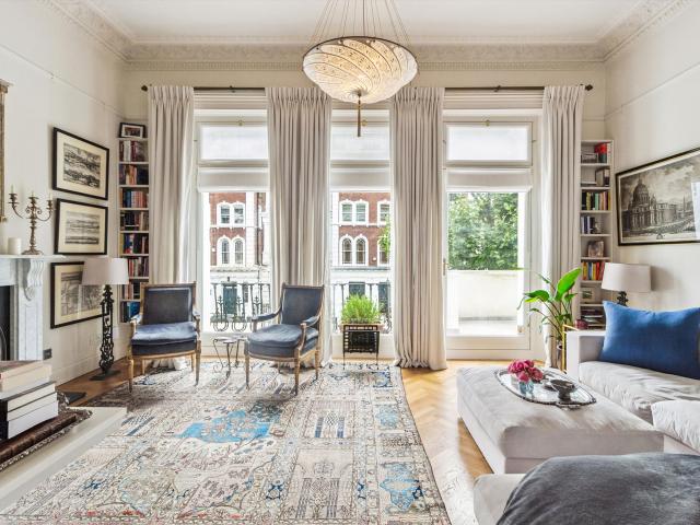 apartment for rent at apartment Ladbroke Gardens, Notting Hill, London W11