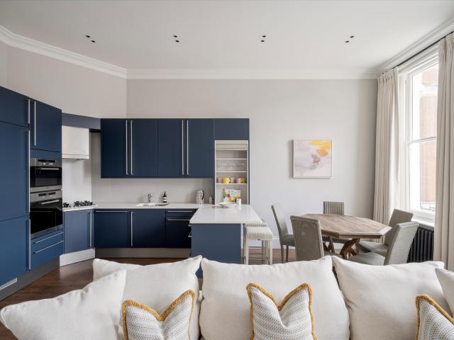 apartment for rent at apartment Phillimore Gardens, Kensington, London W8
