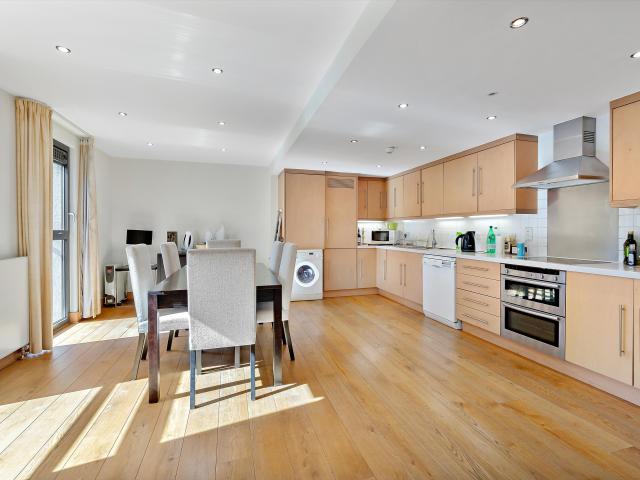 apartment for rent at apartment Princes Gardens, Knightsbridge, London, SW7