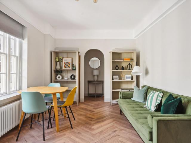 apartment for rent at apartment Princess Court, Bryanston Place, Marylebone, London W1H