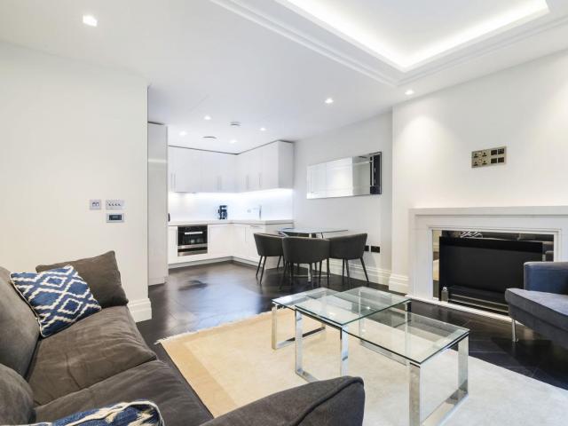 apartment for rent at apartment Strand, Westminster, London WC2R