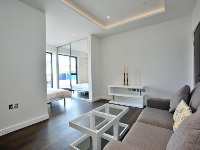 apartment for rent at apartment Swiss Terrace, London NW6