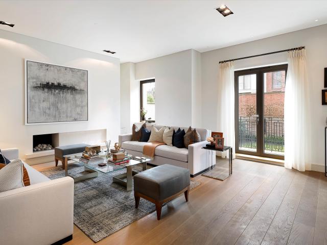 apartment for rent at apartment Thornwood Gardens, Kensington, London W8
