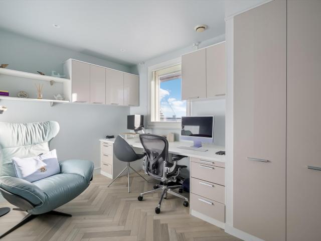 apartment for rent at apartment Wharfside Point South, Prestons Road, London, E14