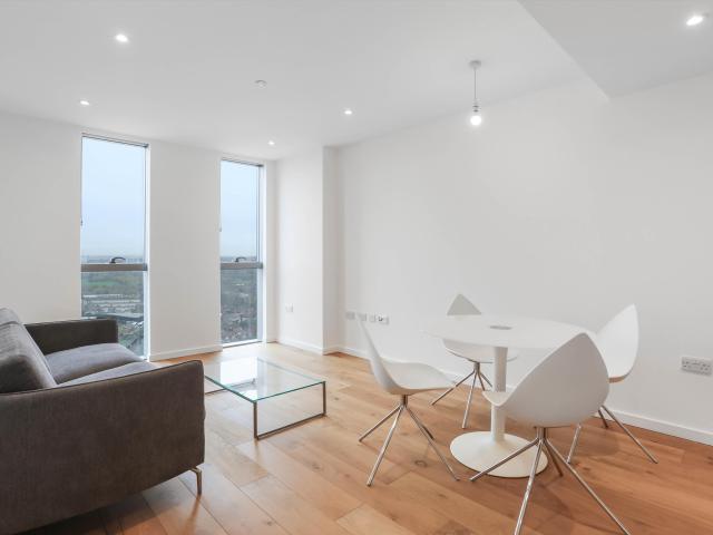 apartment for rent at apartment Wood Lane, White City, London, W12