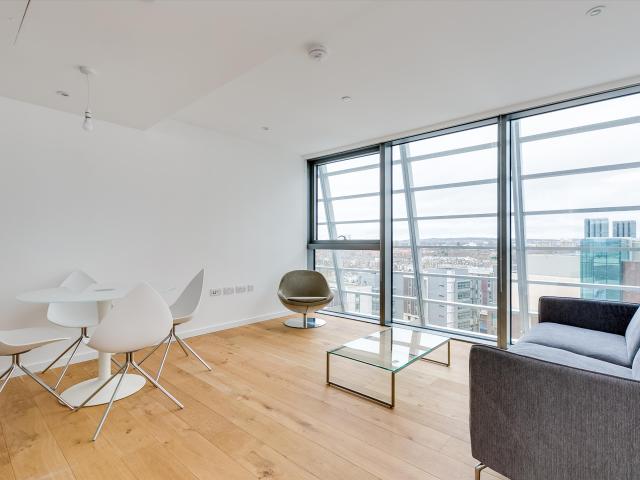 apartment for rent at apartment Wood Lane, White City, London, W12