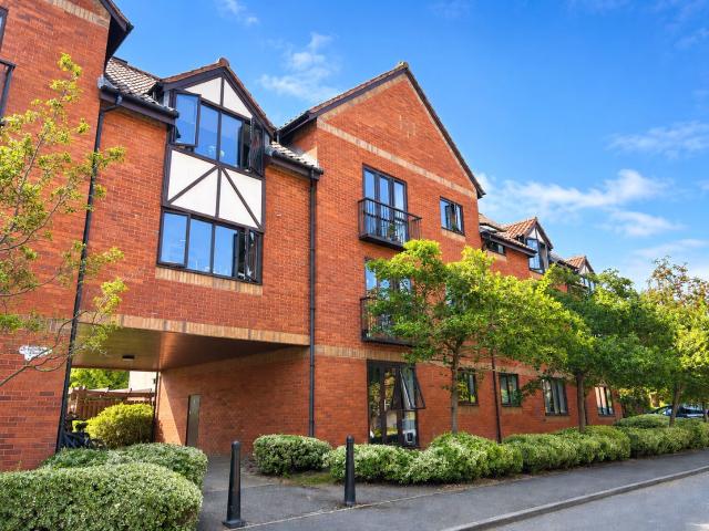 apartment for rent at Gefle Close, Bristol, Somerset, BS1, UK