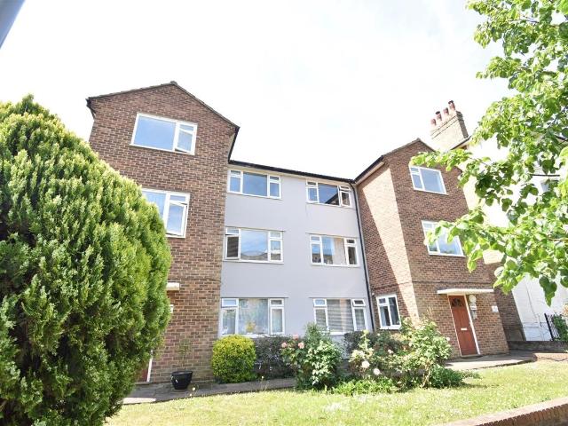 apartment for rent at Grove Road, Surbiton