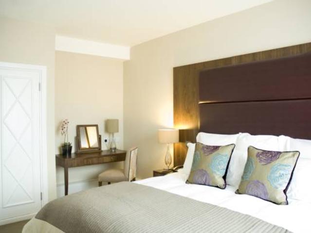 apartment for rent at DOLPHIN HOUSE, DOLPHIN SQUARE, London, SW1V, United Kingdom