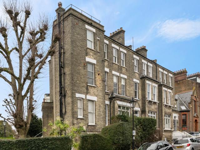 apartment for rent at Denning Road, Hampstead, London NW3, England