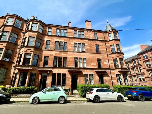 apartment for rent at Kersland Street, Hillhead, Glasgow, G12 8BT, England