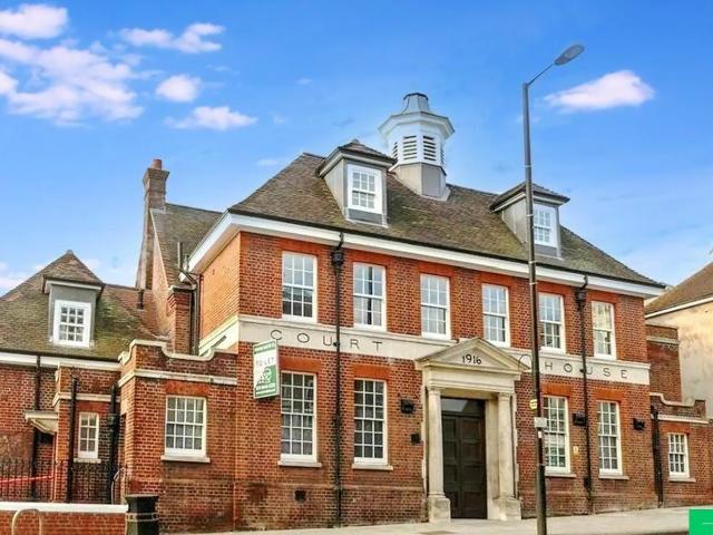 apartment for rent at High Street, Barnet, United_kingdom
