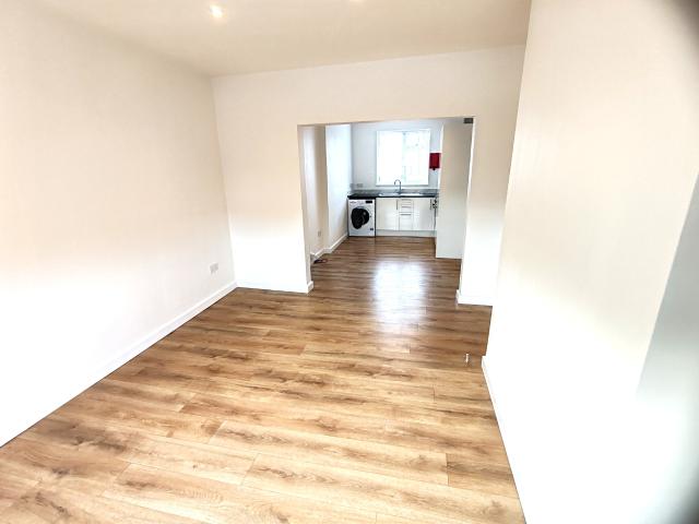 apartment for rent at Ilford | IG2, UK