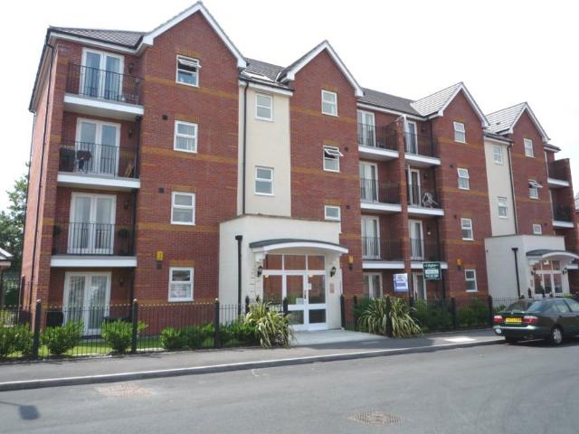 apartment for rent at Oakcliffe Road, Manchester, M23