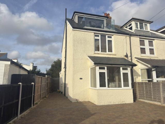 apartment for rent at Outram Road, Felpham