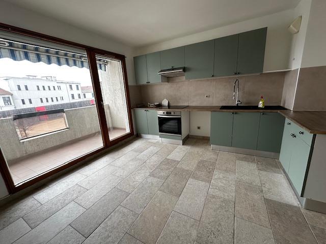 apartment for rent at LE PEAGE DE ROUSSILLON