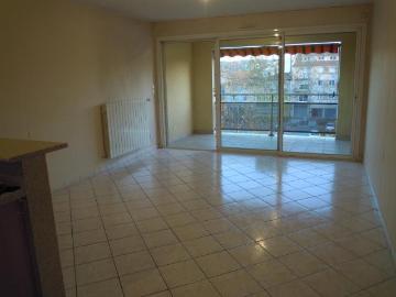 apartment for rent at LE PEAGE DE ROUSSILLON