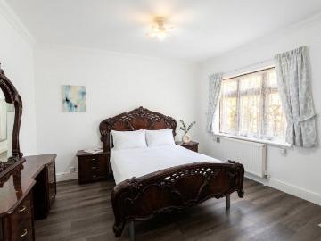 apartment for rent at North Street, Romford, RM1, UK