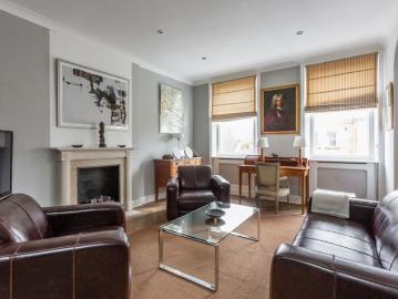 apartment for rent at Nevern Square, London