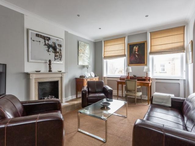 apartment for rent at Nevern Square, London