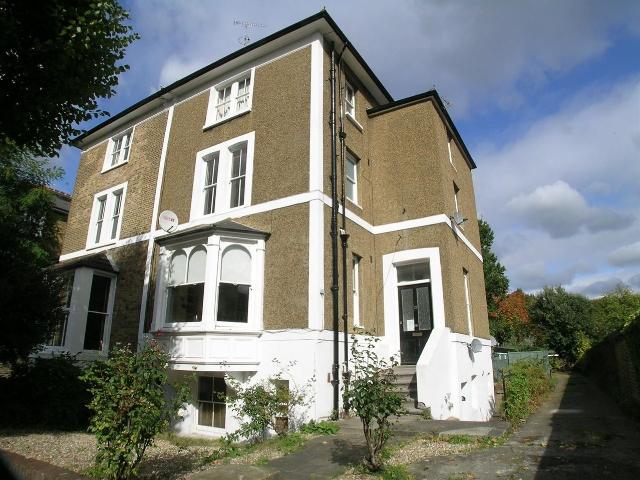 apartment for rent at St. James Road, Surbiton