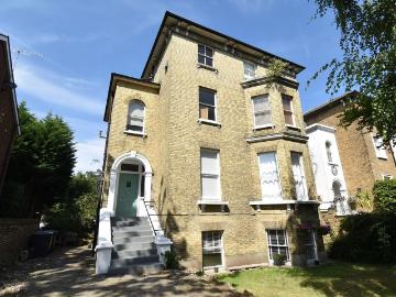 apartment for rent at Surbiton Hill Park, Surbiton