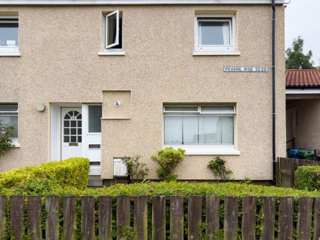 apartment for rent at Peveril Rise, Livingston, West Lothian, EH54 6NU, England