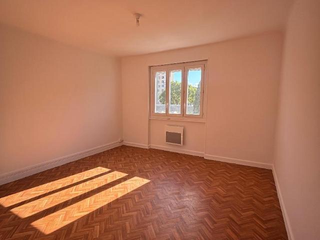 apartment for rent at ROUSSILLON