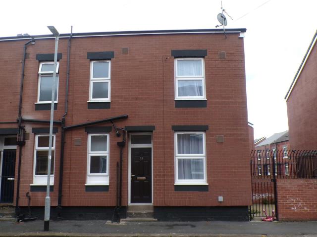 apartment for rent at Recreation Crescent, Leeds, LS11 0AJ