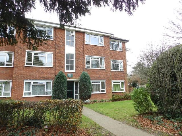 apartment for rent at Russell Court, Surbiton