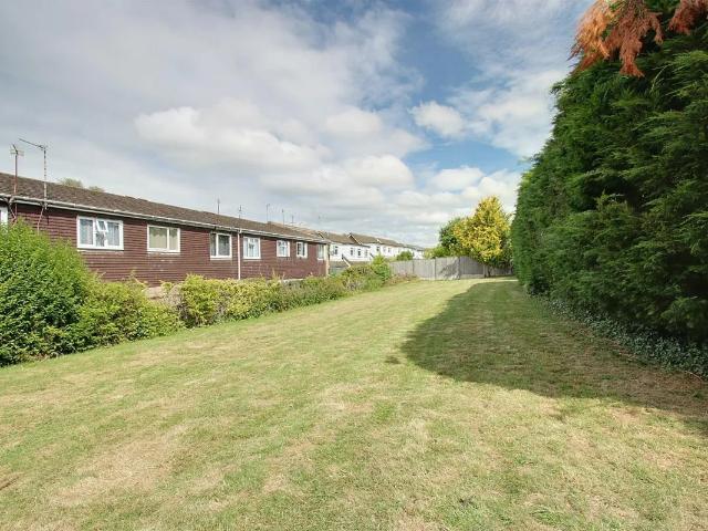 apartment for rent at Wootton Drive, Hemel Hempstead