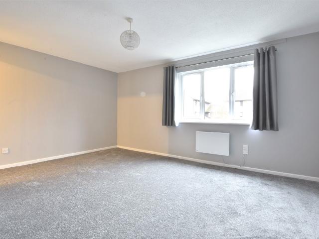 apartment for rent at Whitecroft, Horley, Surrey, RH6, UK