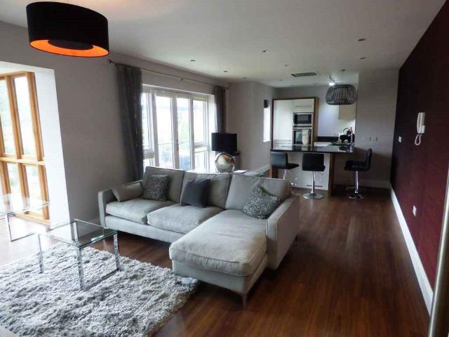 apartment for rent at The Avenue, Alderley Edge, SK9
