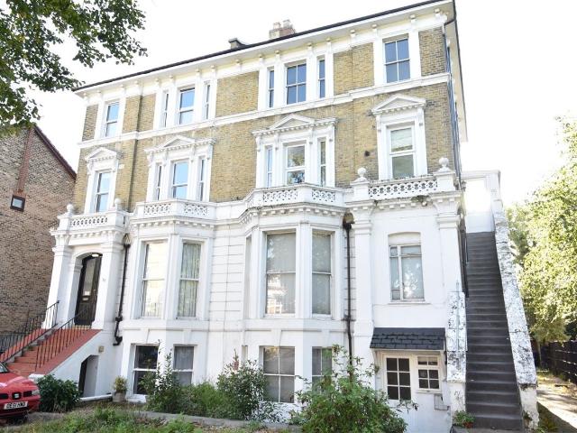 apartment for rent at The Avenue, Surbiton