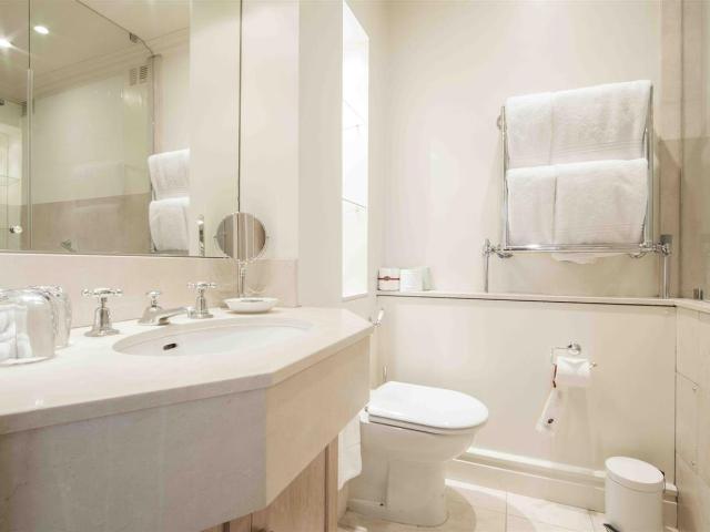 apartment for rent at THE CAPITAL APARTMENTS, BASIL STREET, London, SW3, United Kingdom