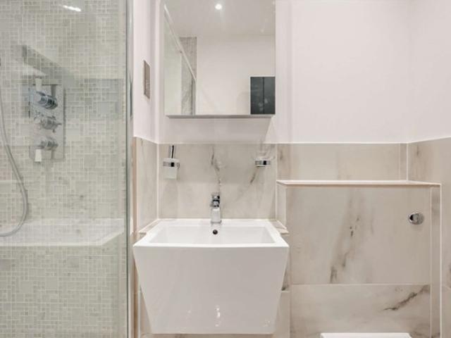 apartment for rent at W2 2RD, London