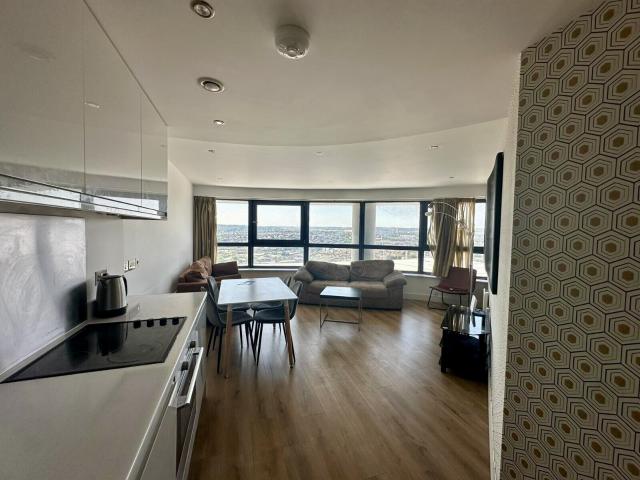 Apartment for rent Bridgewater Place, Leeds City Centre.