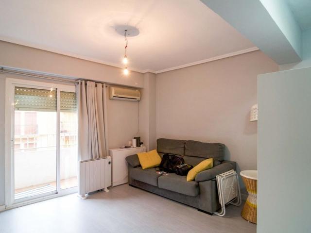 Apartment for rent by Malvarrosa beach, Valencia