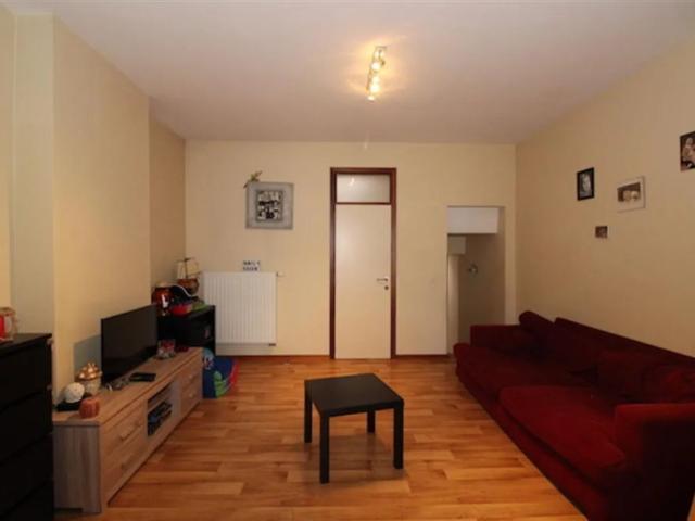 Apartment for rent, Gilly