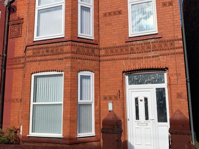 apartment for rent in 3 Chatsworth Avenue Wallasey CH44 0AJ