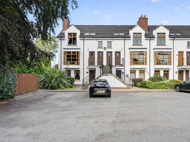apartment for rent in 3 Locksley Lane, 110 Upper Lisburn Road, Belfast, BT10 0BB