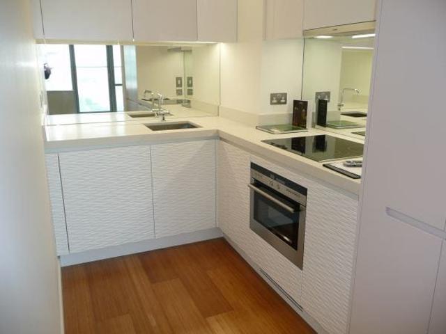 apartment for rent in 3 Pan Peninsula Square, London, E14 9HR
