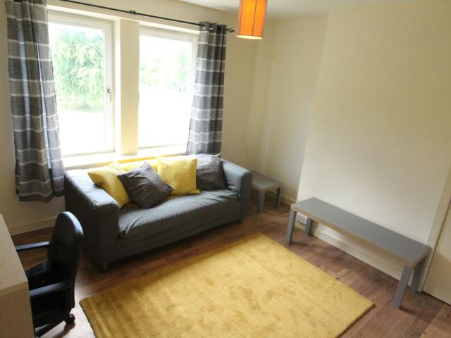 apartment for rent in 3 Ramsay Crescent