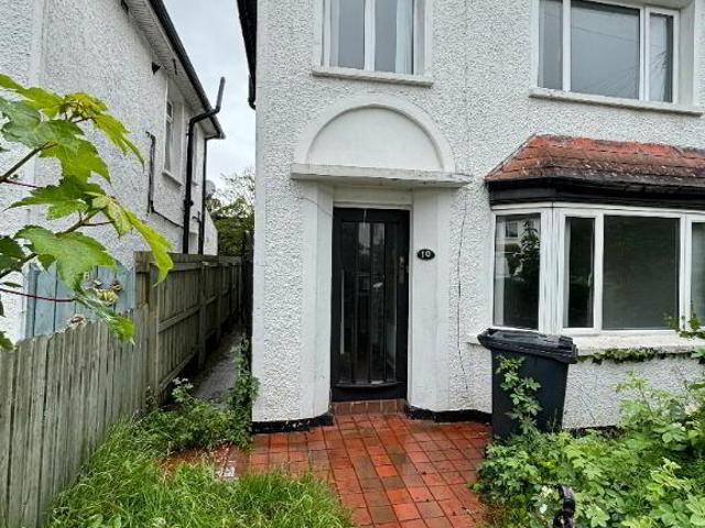 apartment for rent in 10 Ravenhill Crescent, Belfast, BT6 8JU