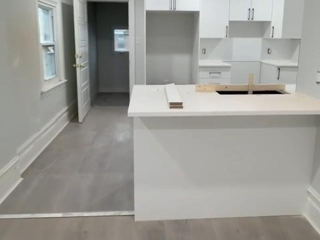 apartment for rent in 119 Powell Avenue