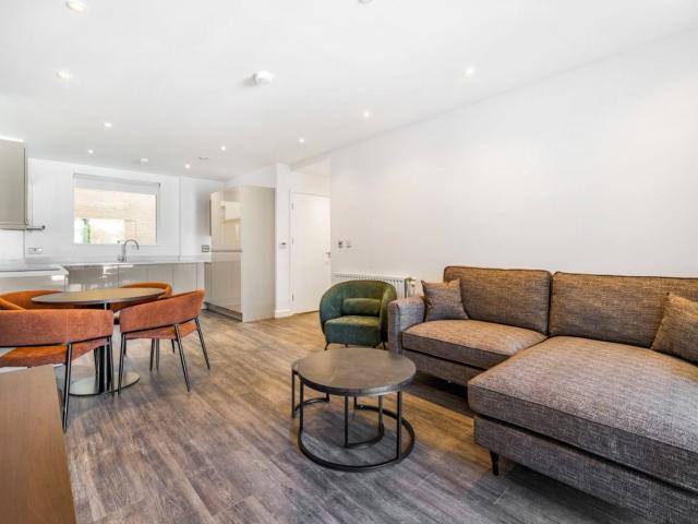 apartment for rent in 111 Dawes Street, London, SE17 2GR