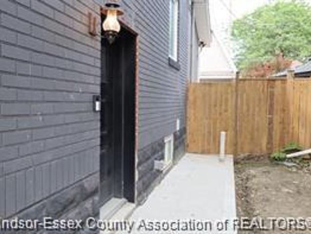 apartment for rent in 1228 Dougall Unit# Lower Windsor, Ontario
