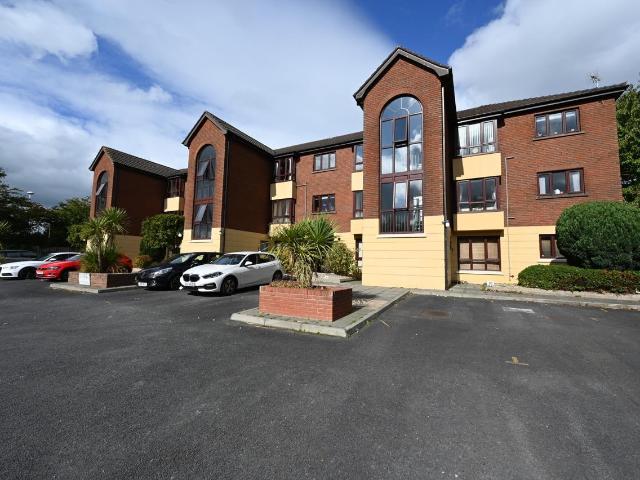 apartment for rent in 12 Waverley Court, Lisburn, BT28 1TF