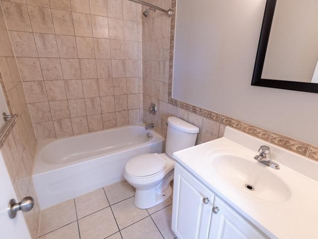 apartment for rent in 143 Westchester Crescent, St. Catharines, ON L2P 2N8, Canada